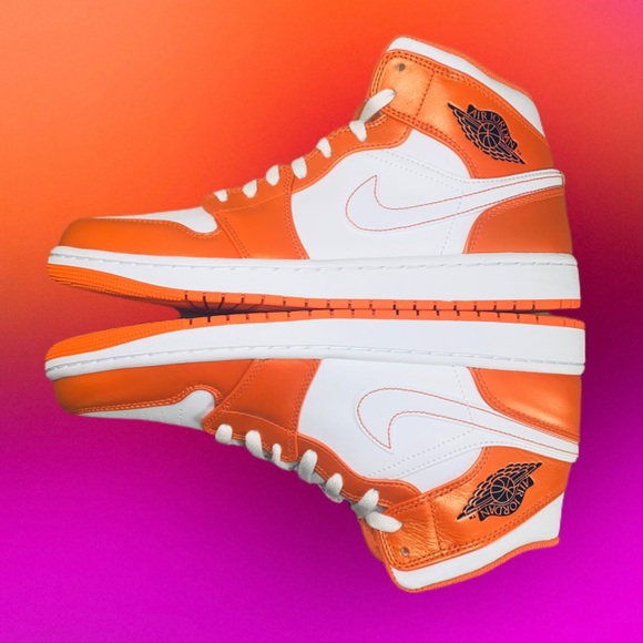 • Meet Your Posher, AUTHENTYXX • - Picture 4 of 9